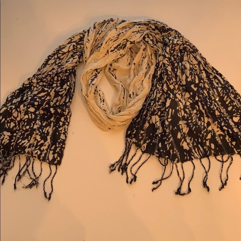 Cream and black scarf.